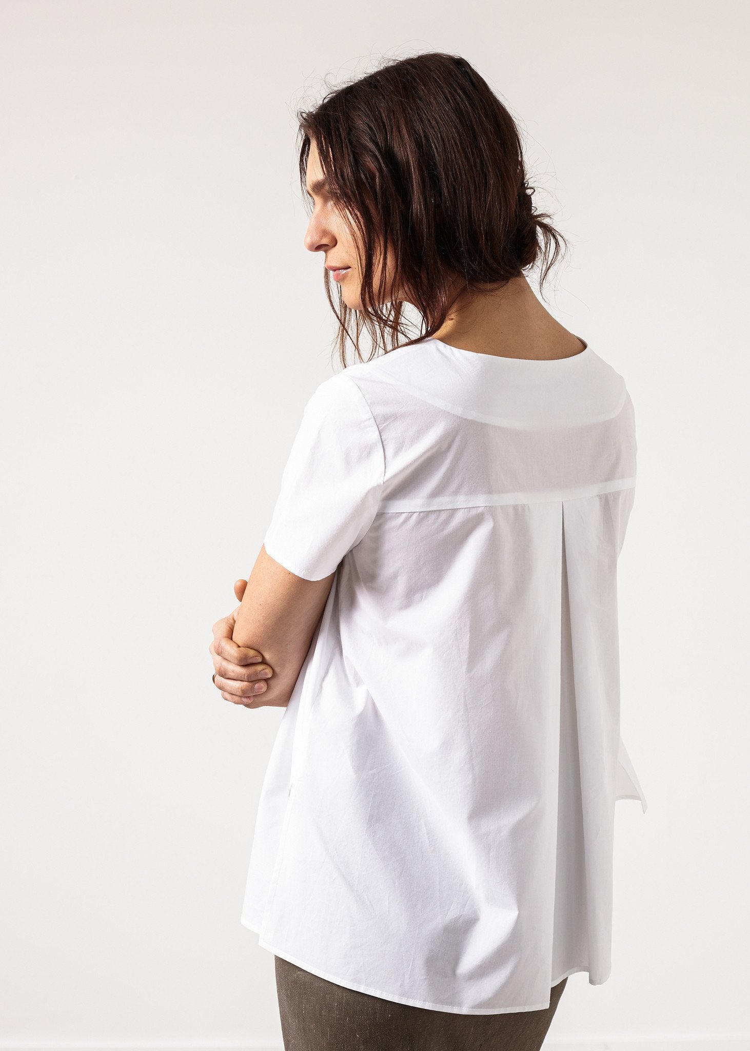 Pleat Back Blouse in White|women's tops[option1]|[option2]|[option3] - hello