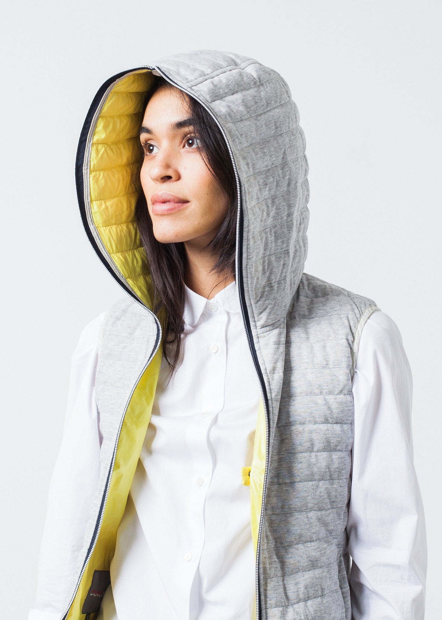 Primula Vest in Light Grey|Womens Outerwear[option1]|[option2]|[option3] - hello