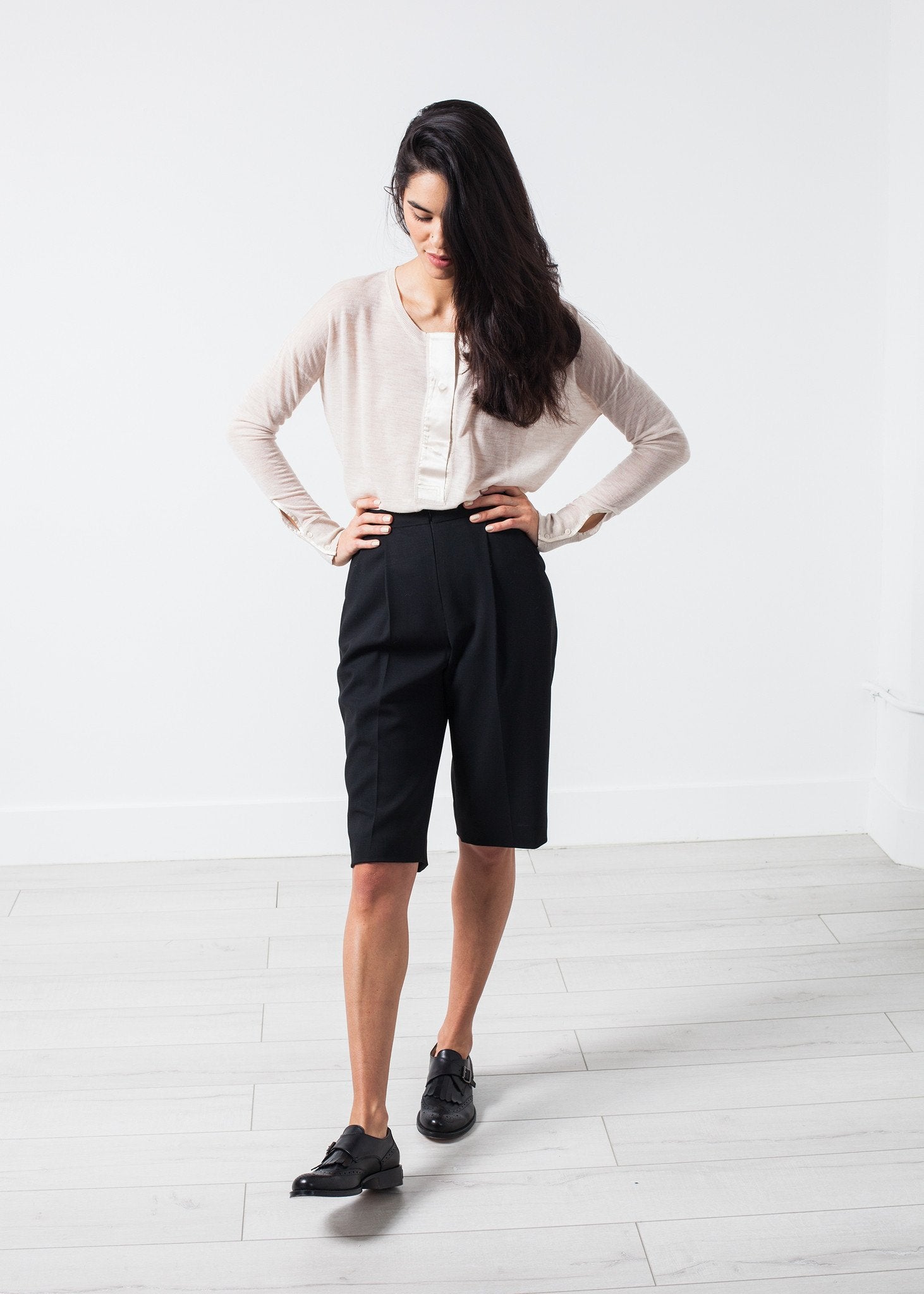 Woven Shorts in Black|women's shorts[option1]|[option2]|[option3] - hello