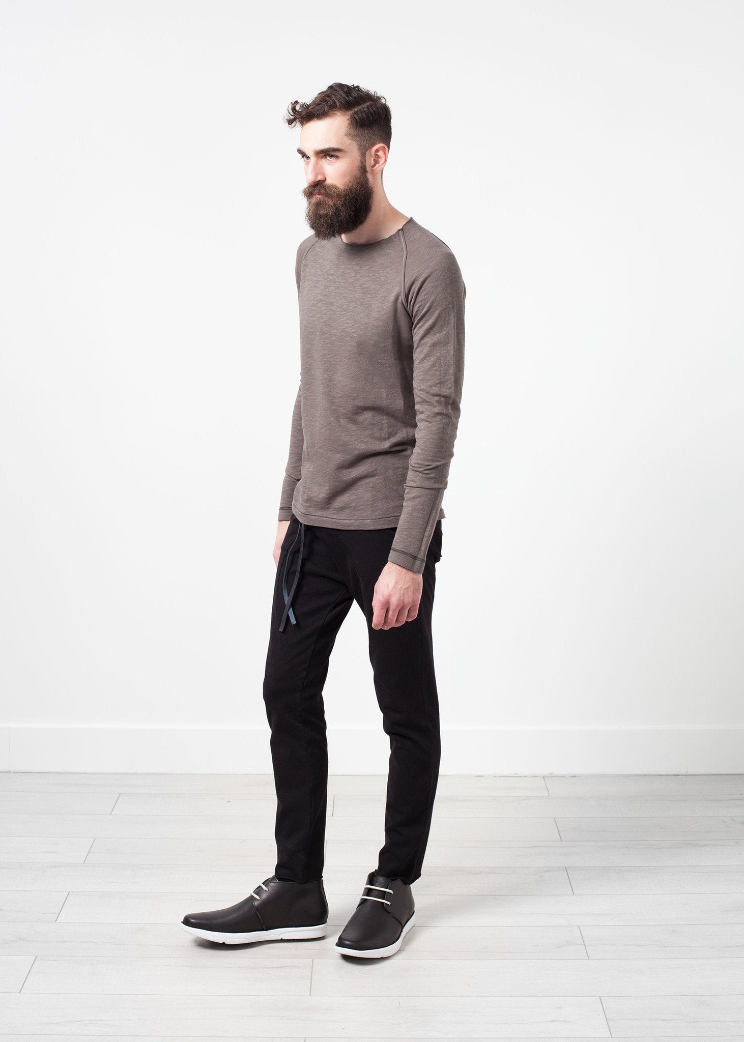 Daris Tee in Olive|men's t-shirts[option1]|[option2]|[option3] - hello