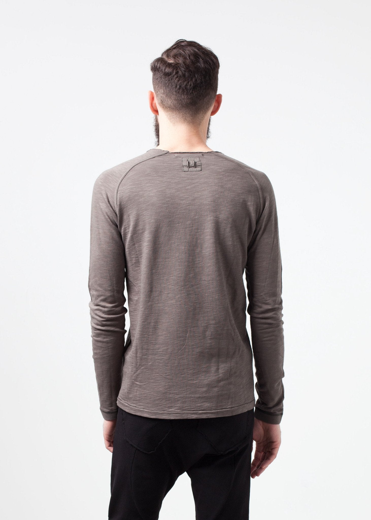 Daris Tee in Olive|men's t-shirts[option1]|[option2]|[option3] - hello