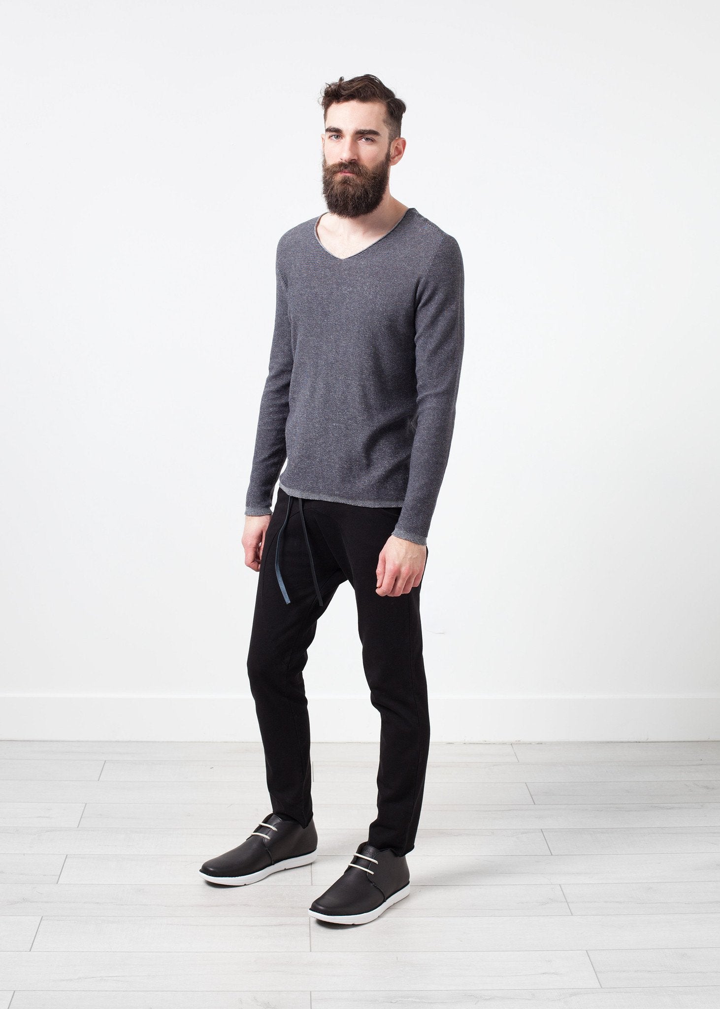 Curios Sweatshirt in Steel Grey|men's knitwear[option1]|[option2]|[option3] - hello