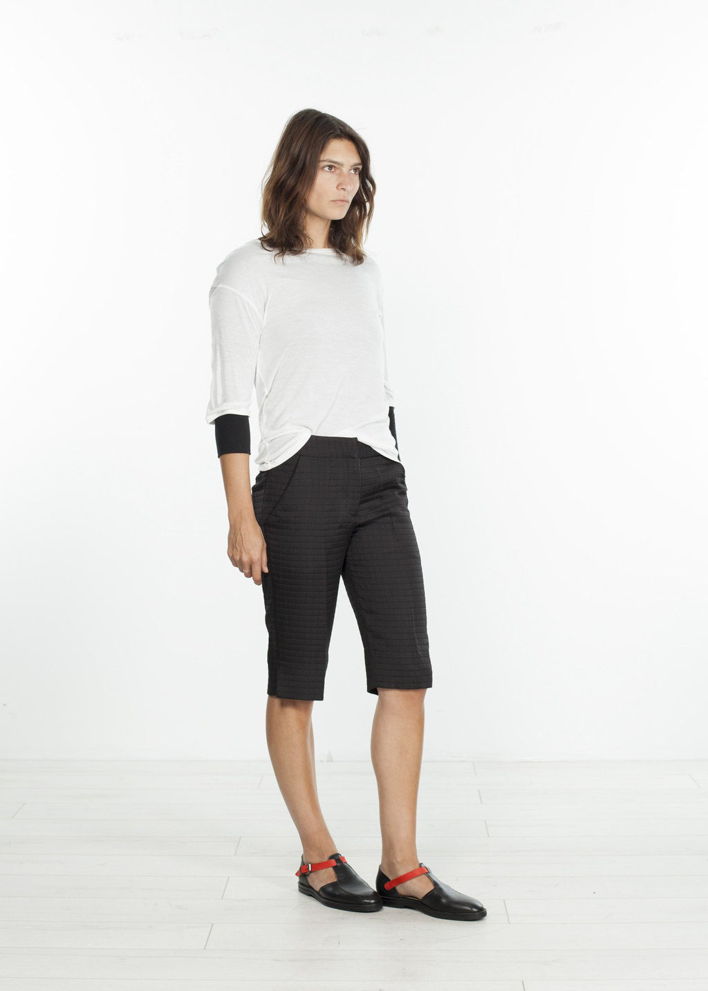 Square Stitch Knee Short in Black|women's shorts[option1]|[option2]|[option3] - hello