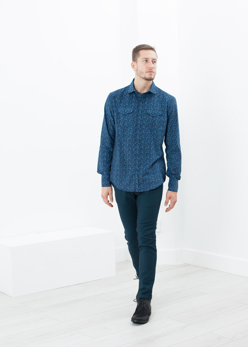 Western Arkansas Button-Up in Blue Floral|men's button-ups[option1]|[option2]|[option3] - hello