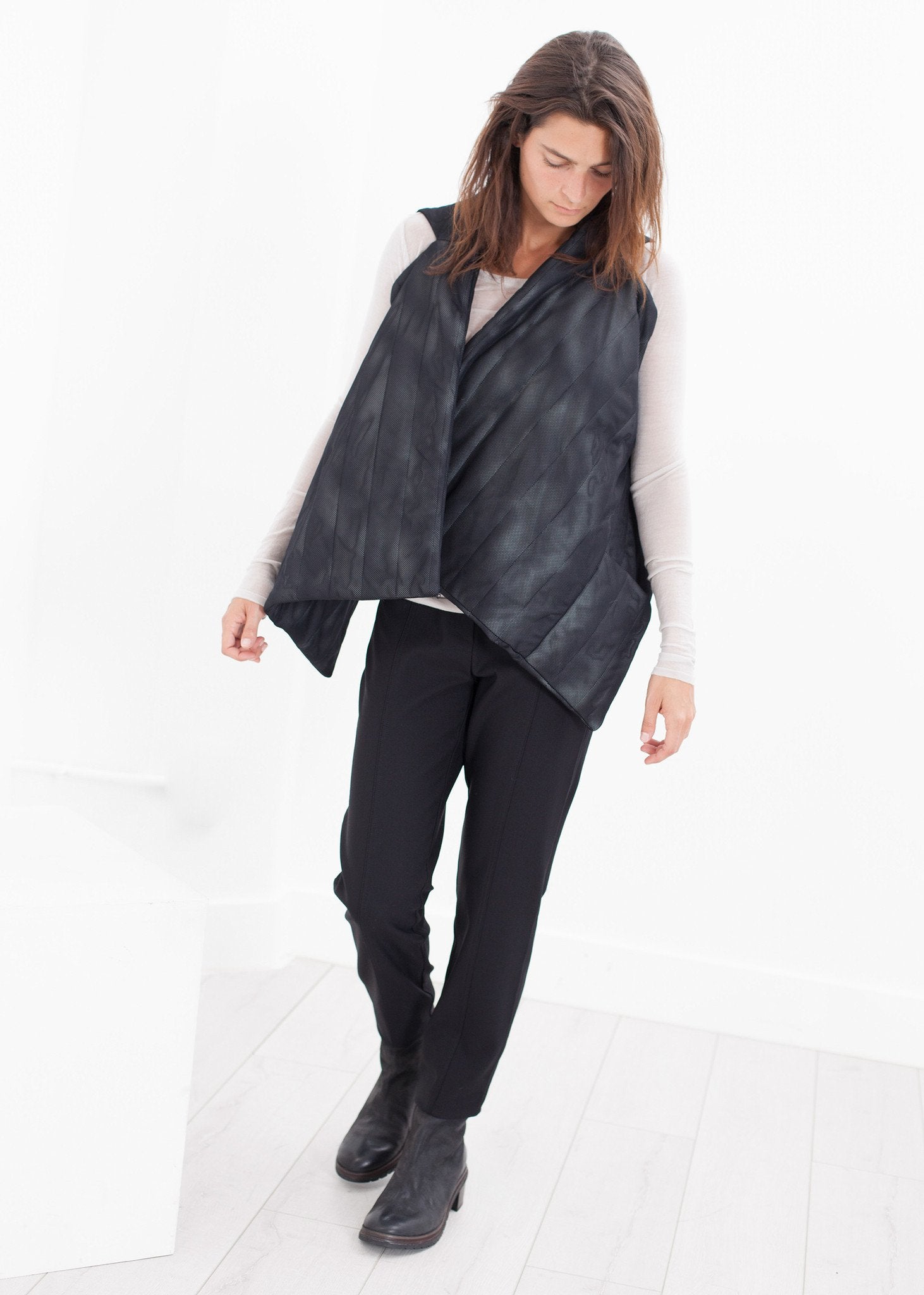 Quilted Mesh Waistcoat in Black/White|women's vests[option1]|[option2]|[option3] - hello