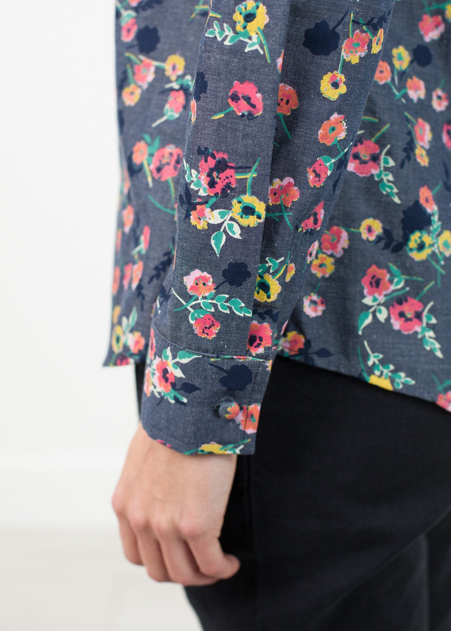 Long Sleeve Blouse in Black/Floral|women's button-ups[option1]|[option2]|[option3] - hello