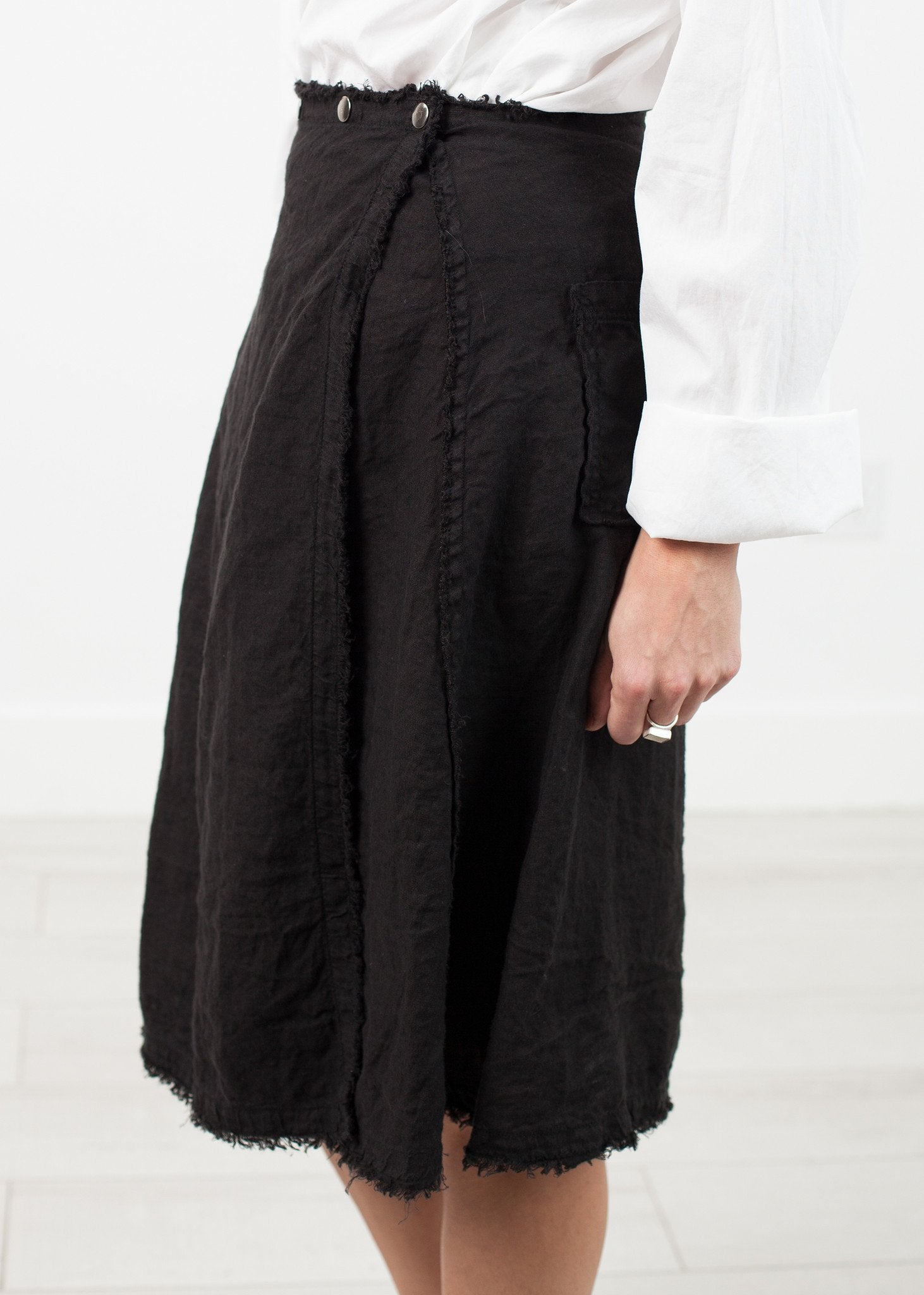 Wrap Snap Skirt in Black|women's skirts[option1]|[option2]|[option3] - hello
