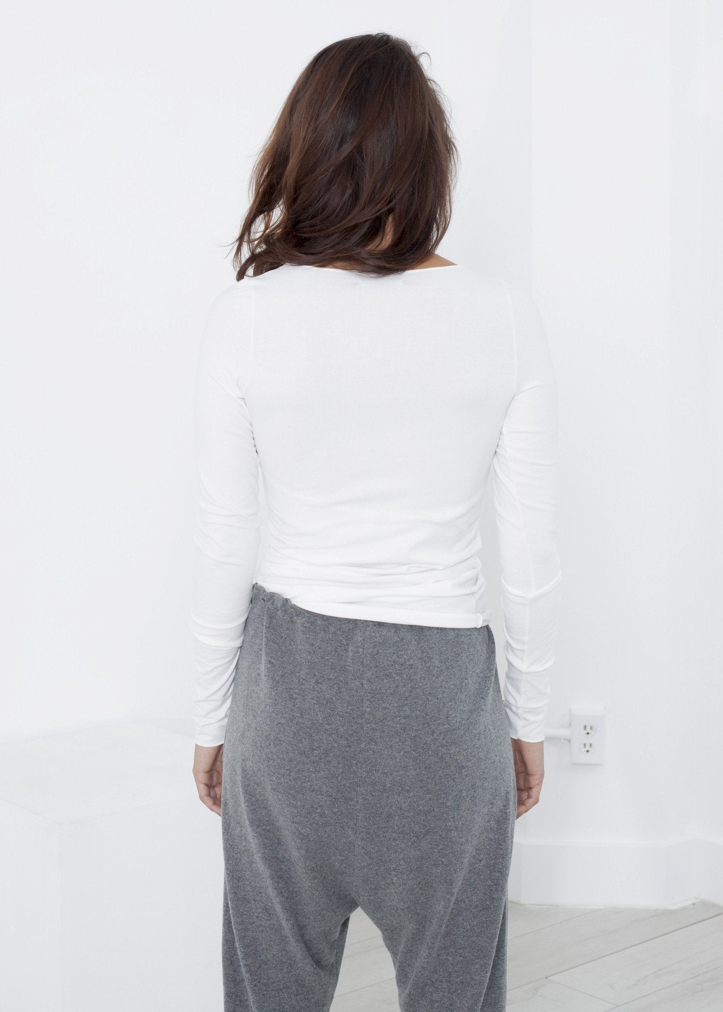 Stretch Tee in Milk|women's t-shirts[option1]|[option2]|[option3] - hello