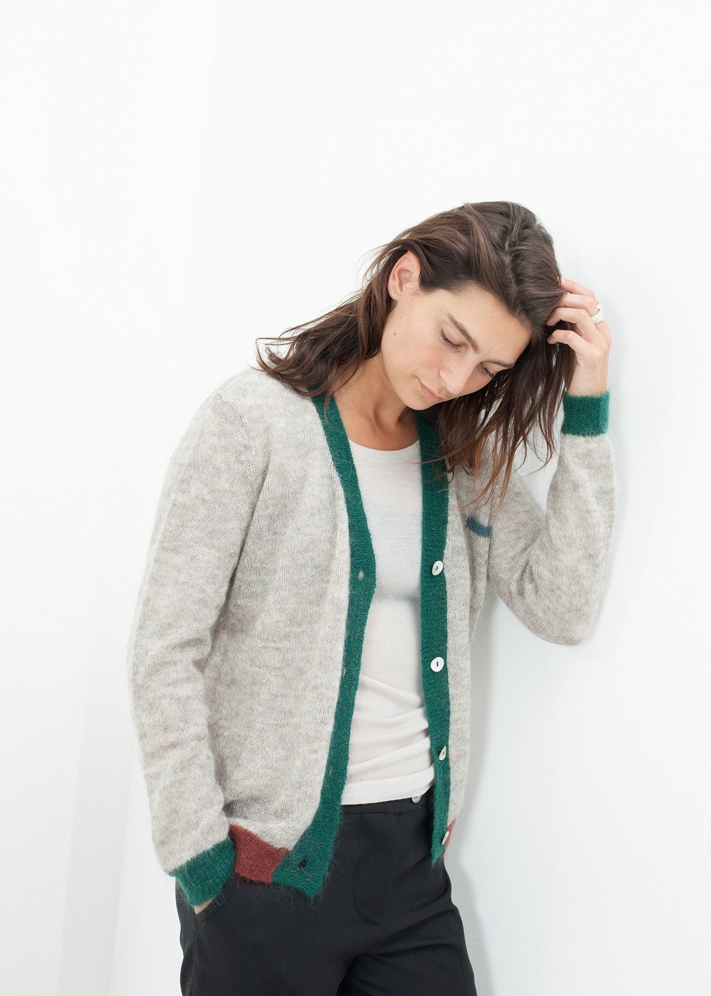 Deskle Cardigan in Heather|women's knitwear[option1]|[option2]|[option3] - hello