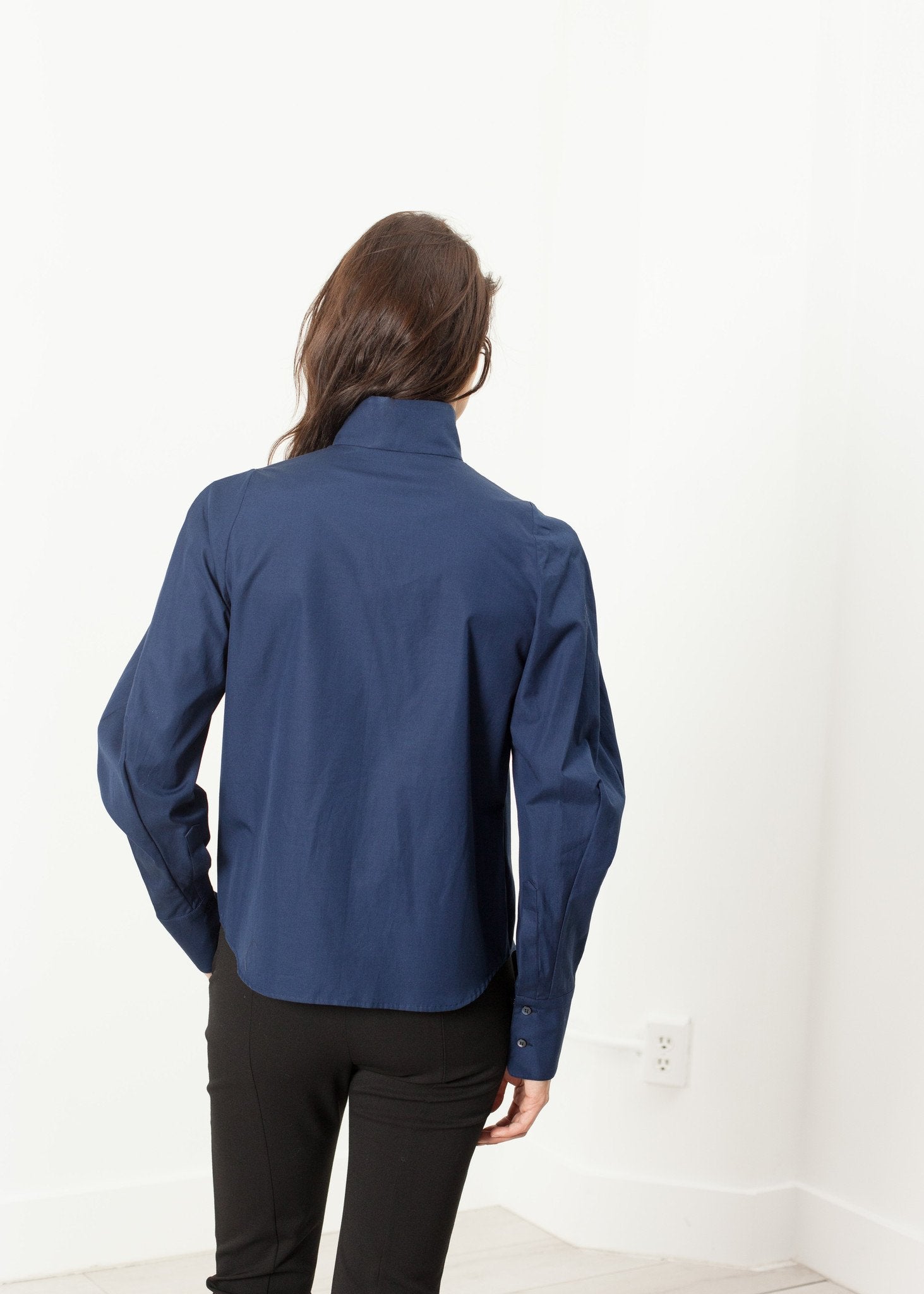 Full Collar Poplin Blouse in Navy|women's tops[option1]|[option2]|[option3] - hello