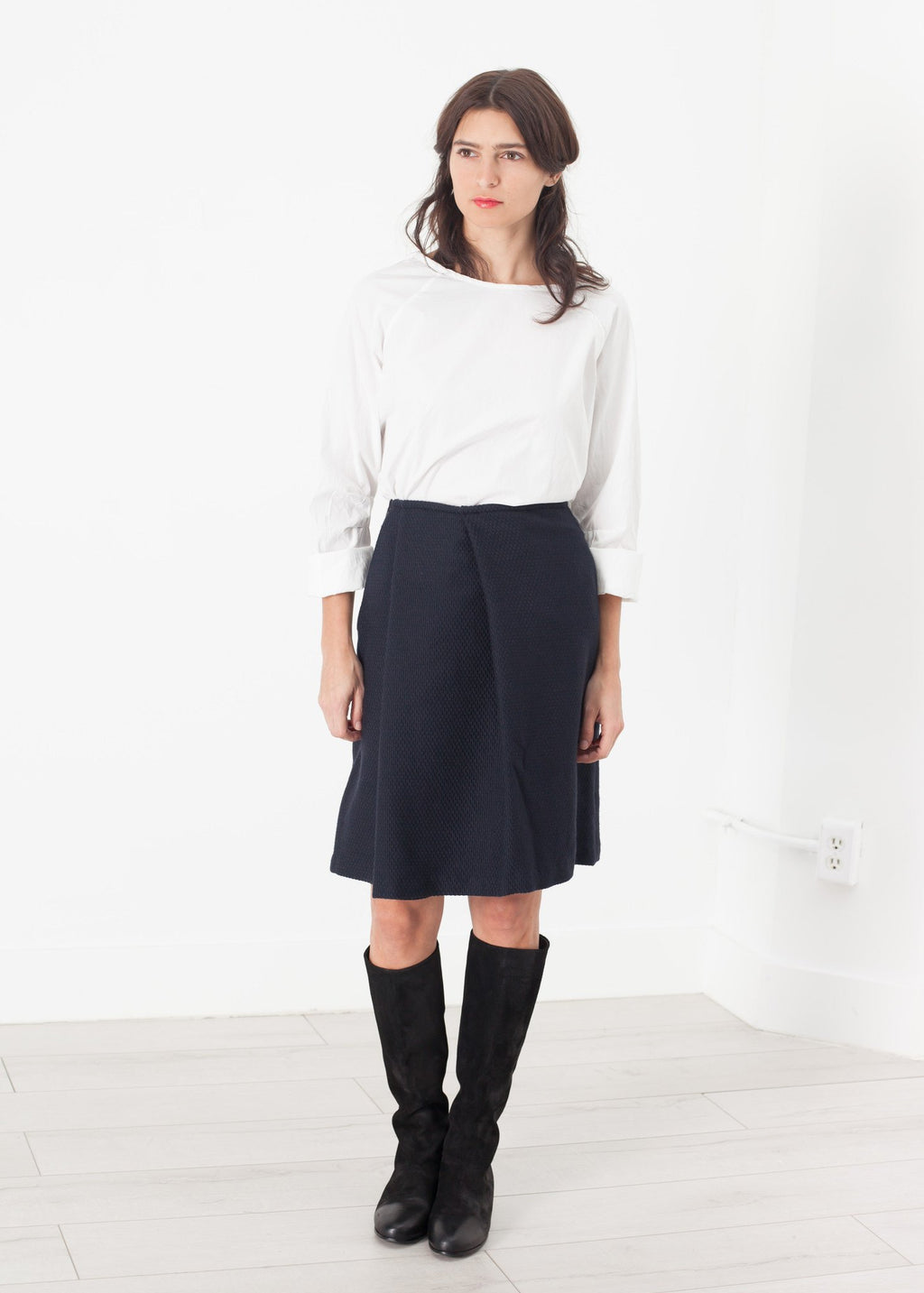 Pleated Wool Skirt in Navy|women's skirts[option1]|[option2]|[option3] - hello