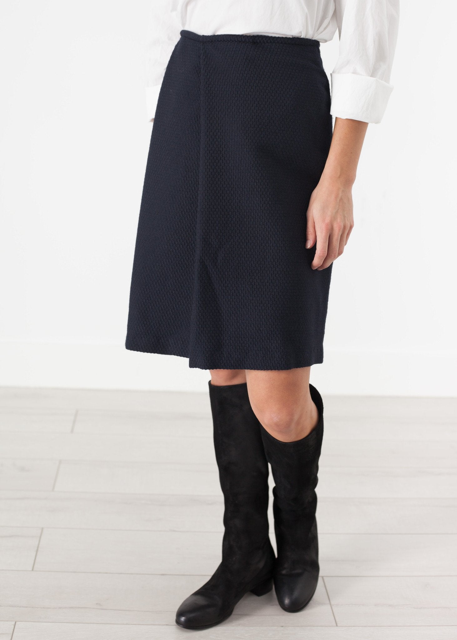 Pleated Wool Skirt in Navy|women's skirts[option1]|[option2]|[option3] - hello