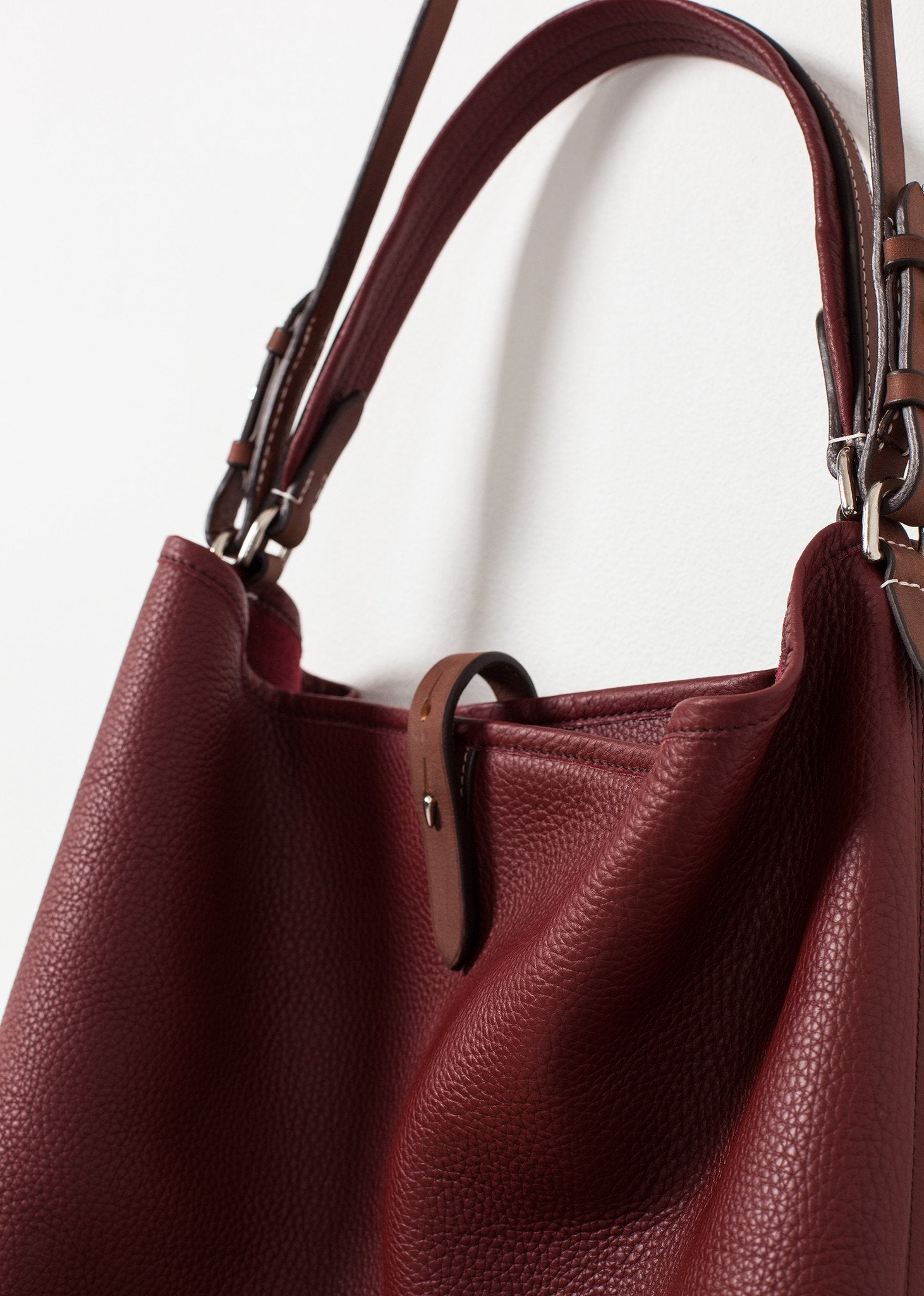 Pretty Grooming Bag|women's bags[option1]|[option2]|[option3] - hello