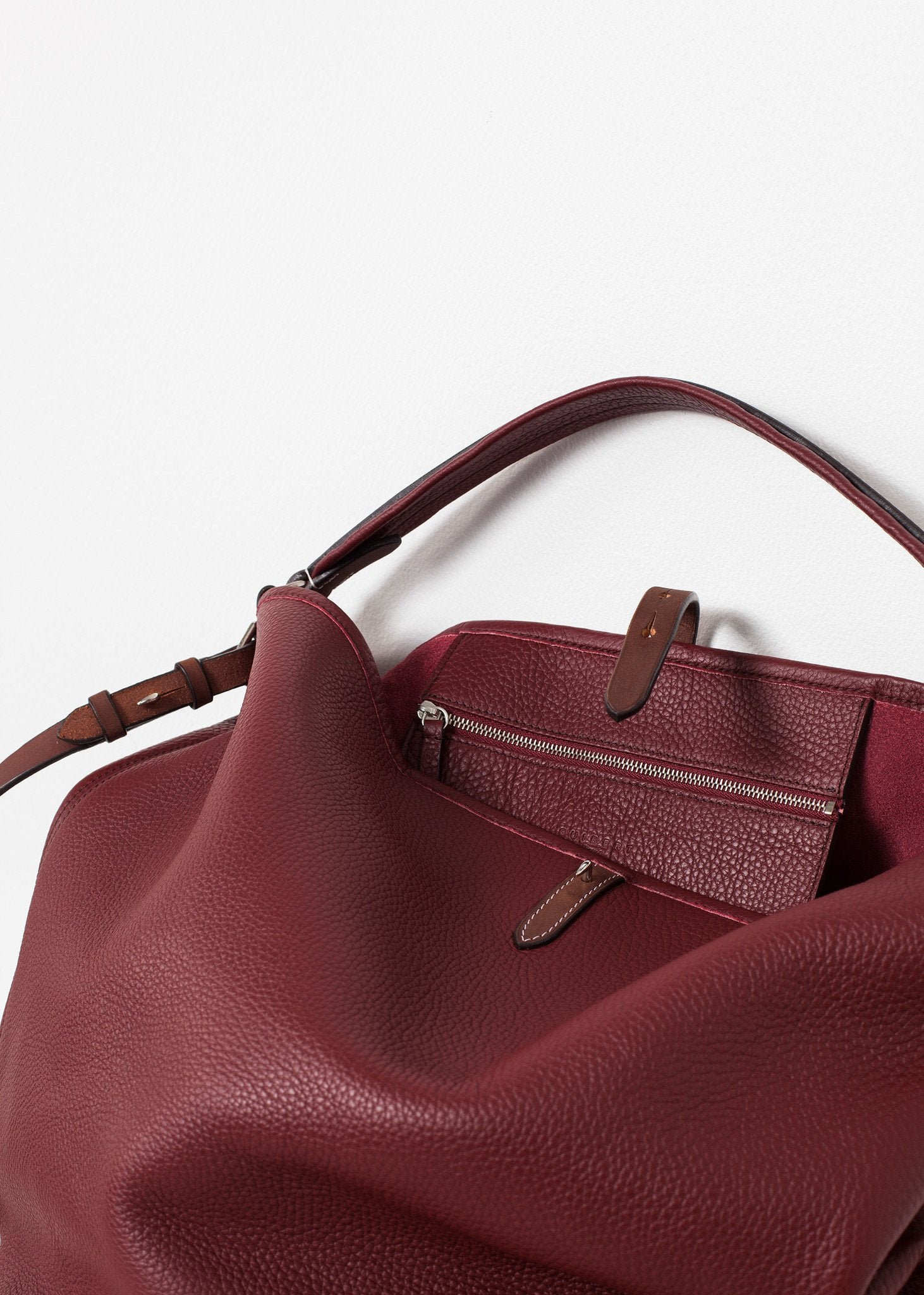 Pretty Grooming Bag|women's bags[option1]|[option2]|[option3] - hello