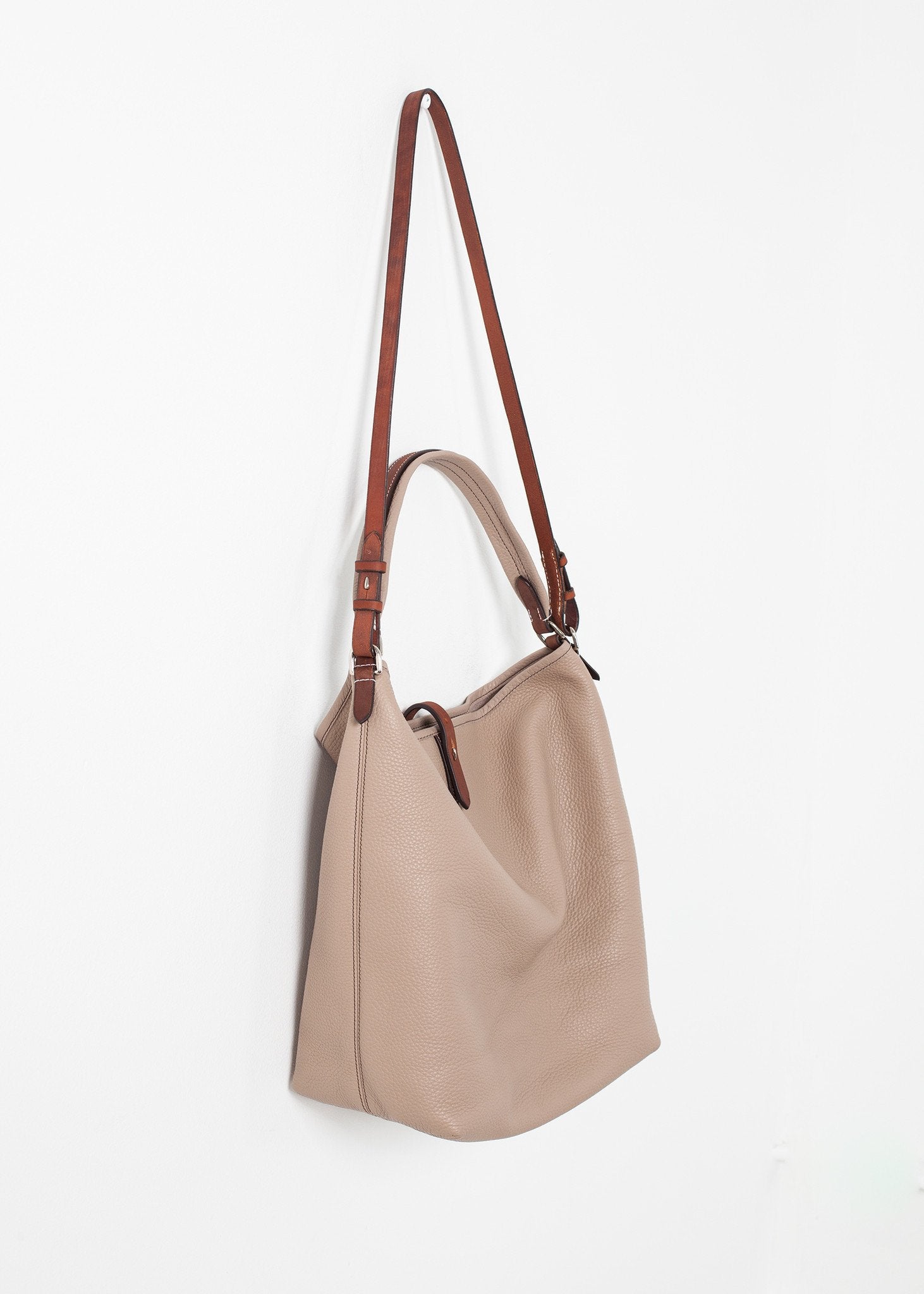 Pretty Grooming Bag|women's bags[option1]|[option2]|[option3] - hello