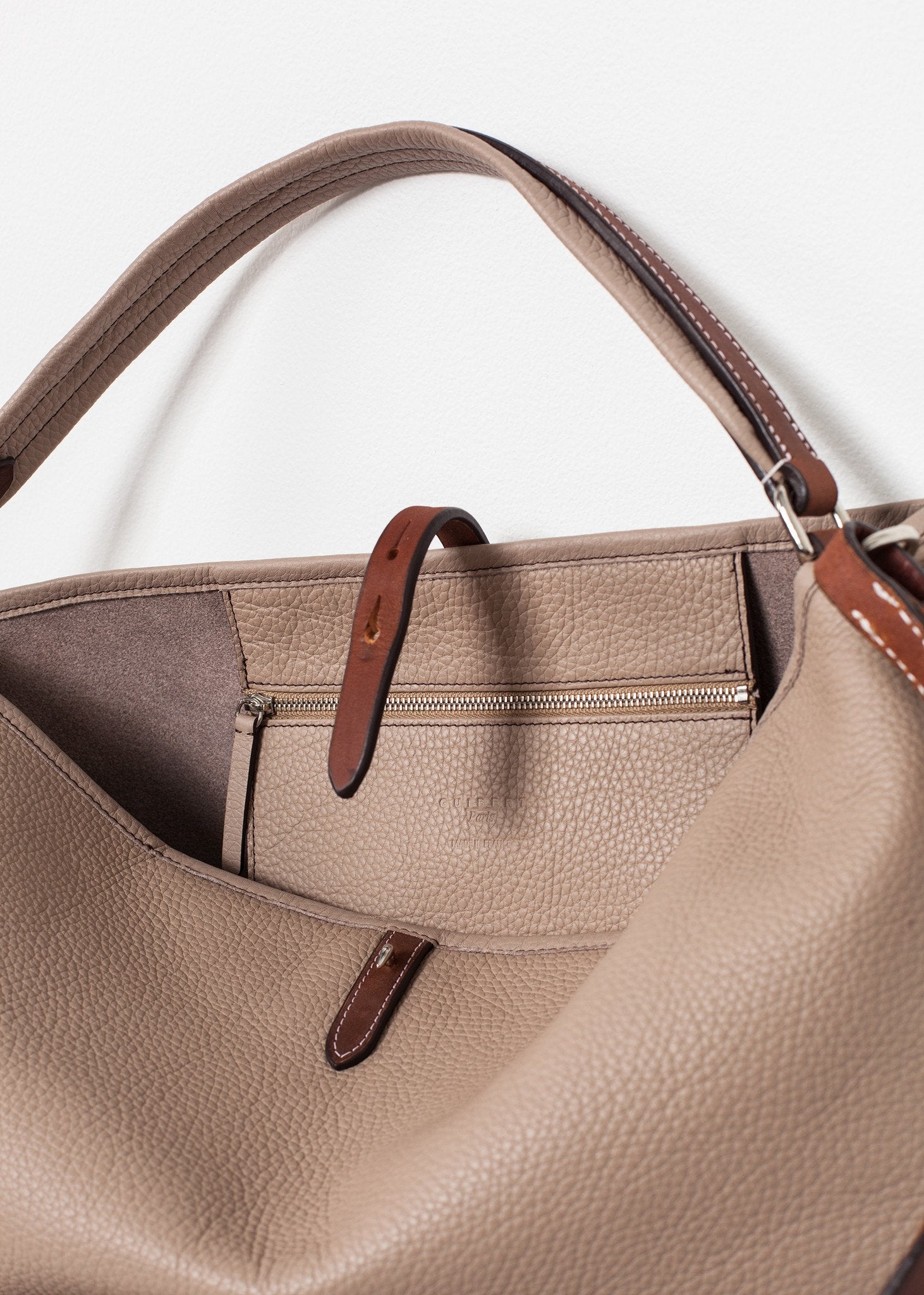 Pretty Grooming Bag|women's bags[option1]|[option2]|[option3] - hello