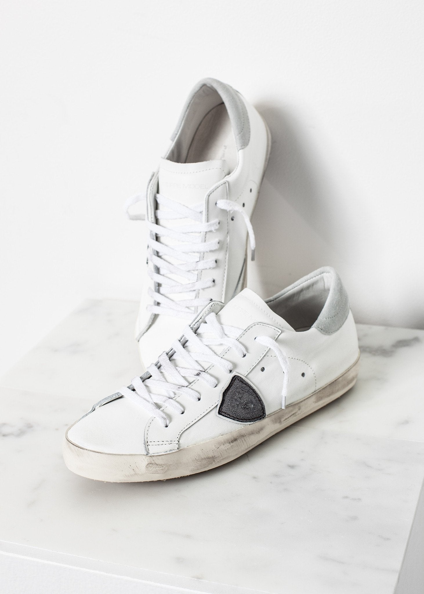 Low Top Sneaker|men's shoes[option1]|[option2]|[option3] - hello
