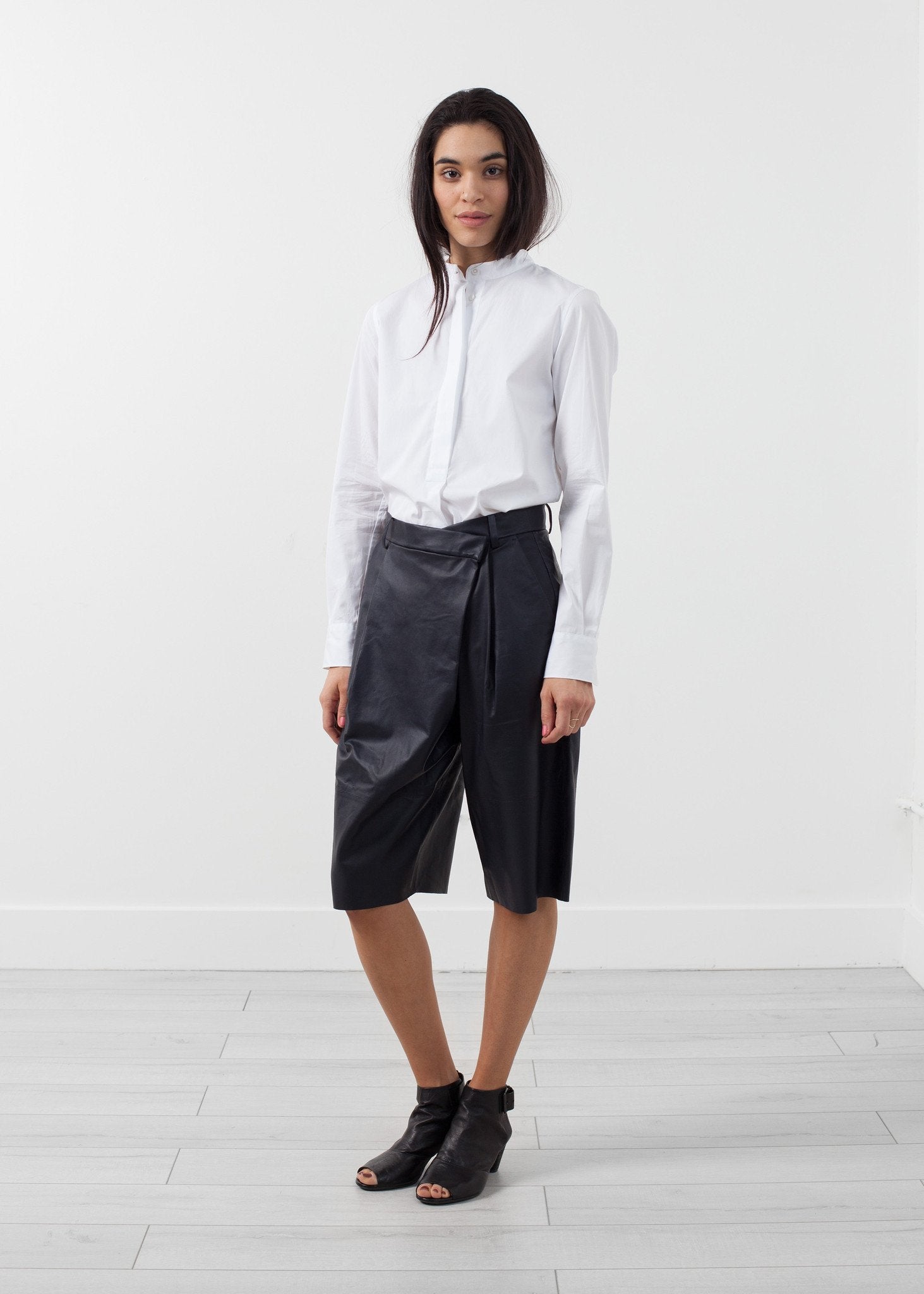 Feather Weight Short|women's shorts[option1]|[option2]|[option3] - hello