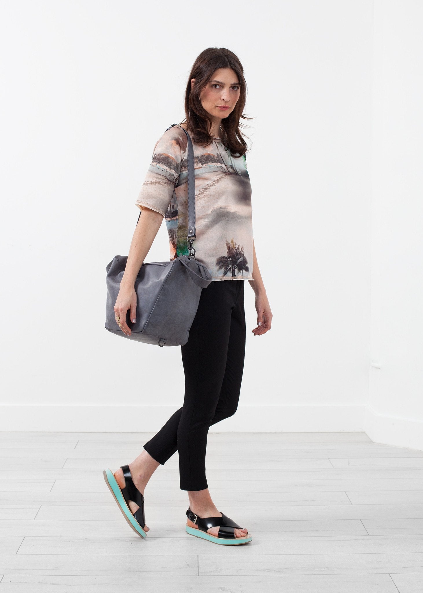 Pat Raglan Tee|women's tops[option1]|[option2]|[option3] - hello