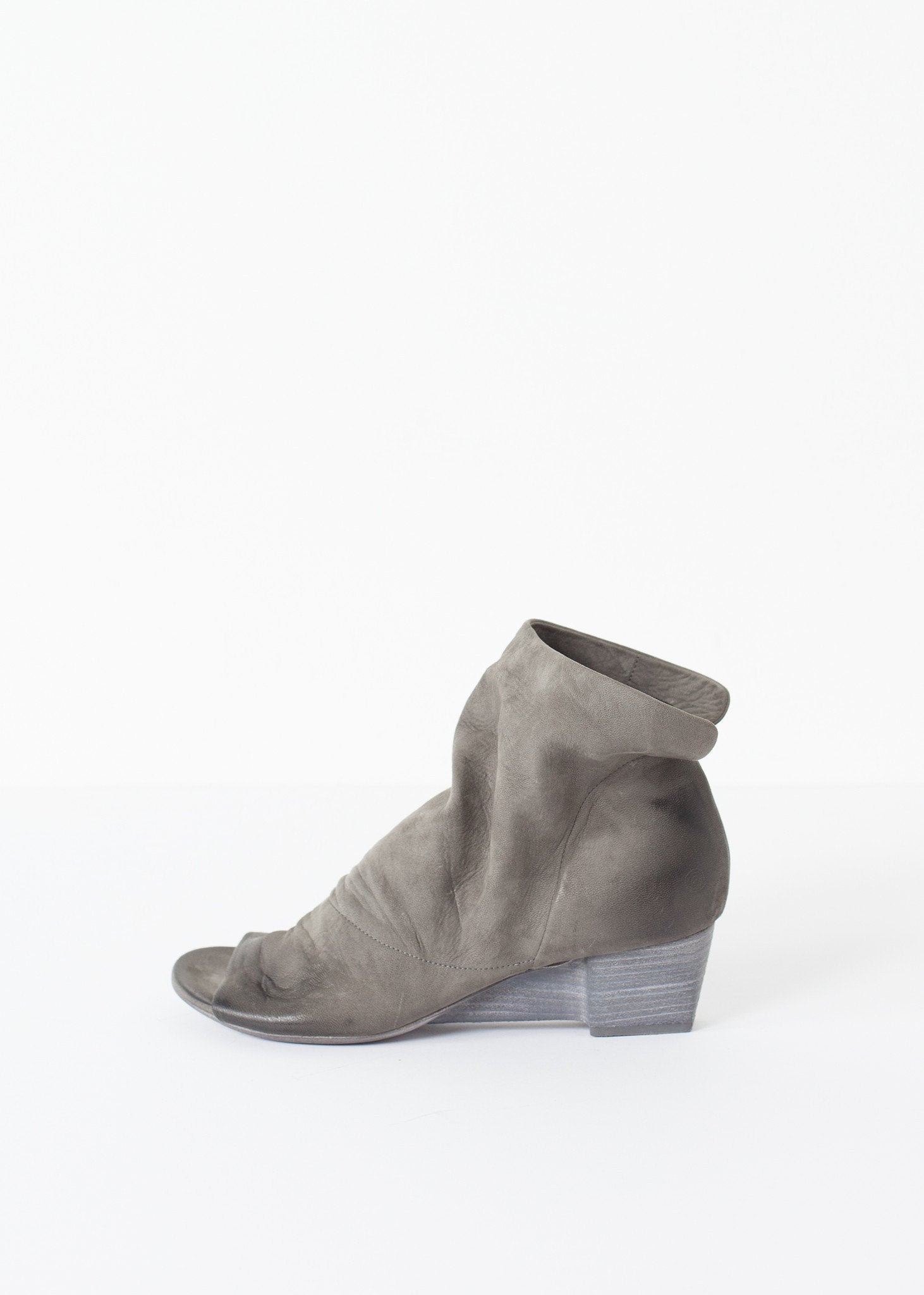 Block Wedge in Dark Slate|women's shoes[option1]|[option2]|[option3] - hello