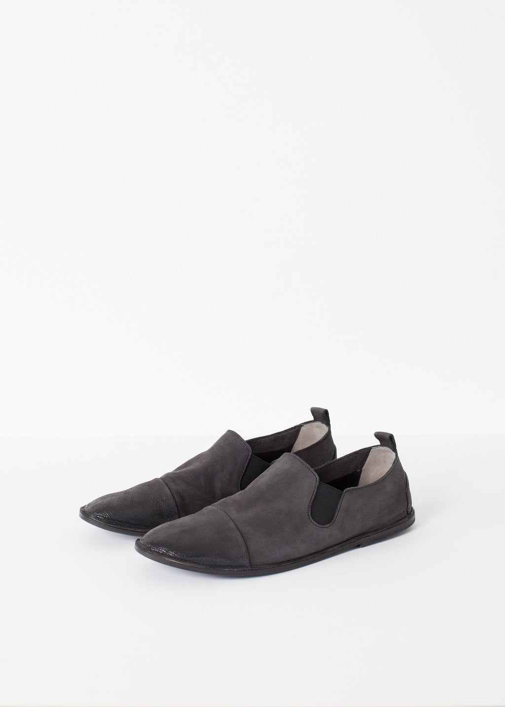 Low Chelsea Boot in Black|men's shoes[option1]|[option2]|[option3] - hello