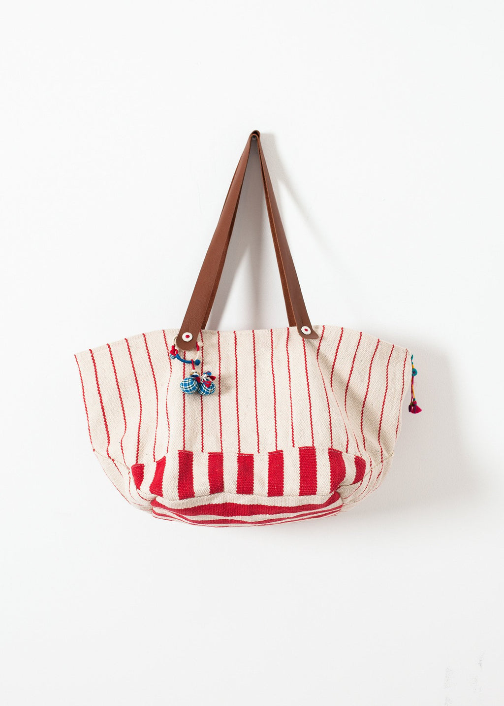 Woven Oversized Tote in Red Stripe|women's bags[option1]|[option2]|[option3] - hello