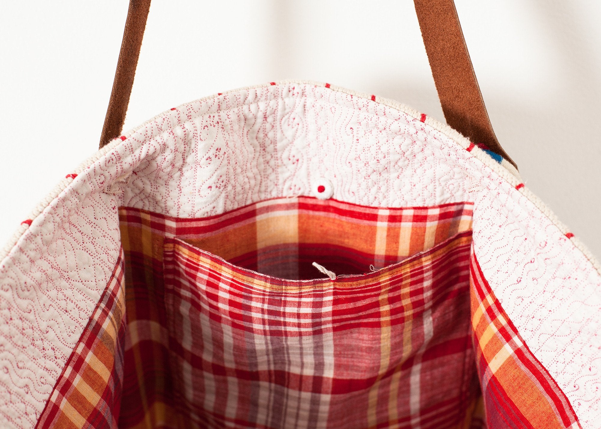Woven Oversized Tote in Red Stripe|women's bags[option1]|[option2]|[option3] - hello