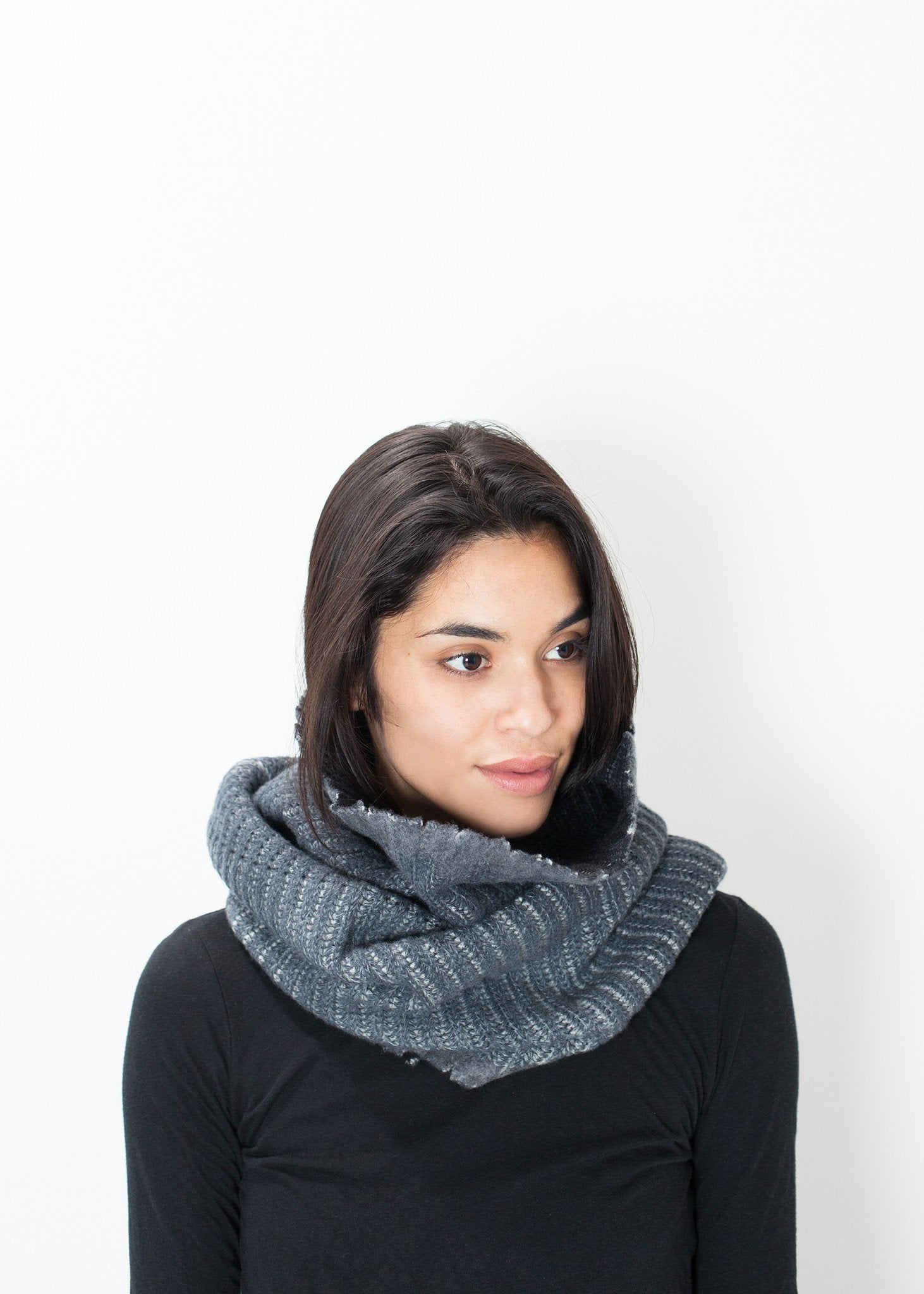 Knit Neck Warmer in Grey|unisex scarves[option1]|[option2]|[option3] - hello