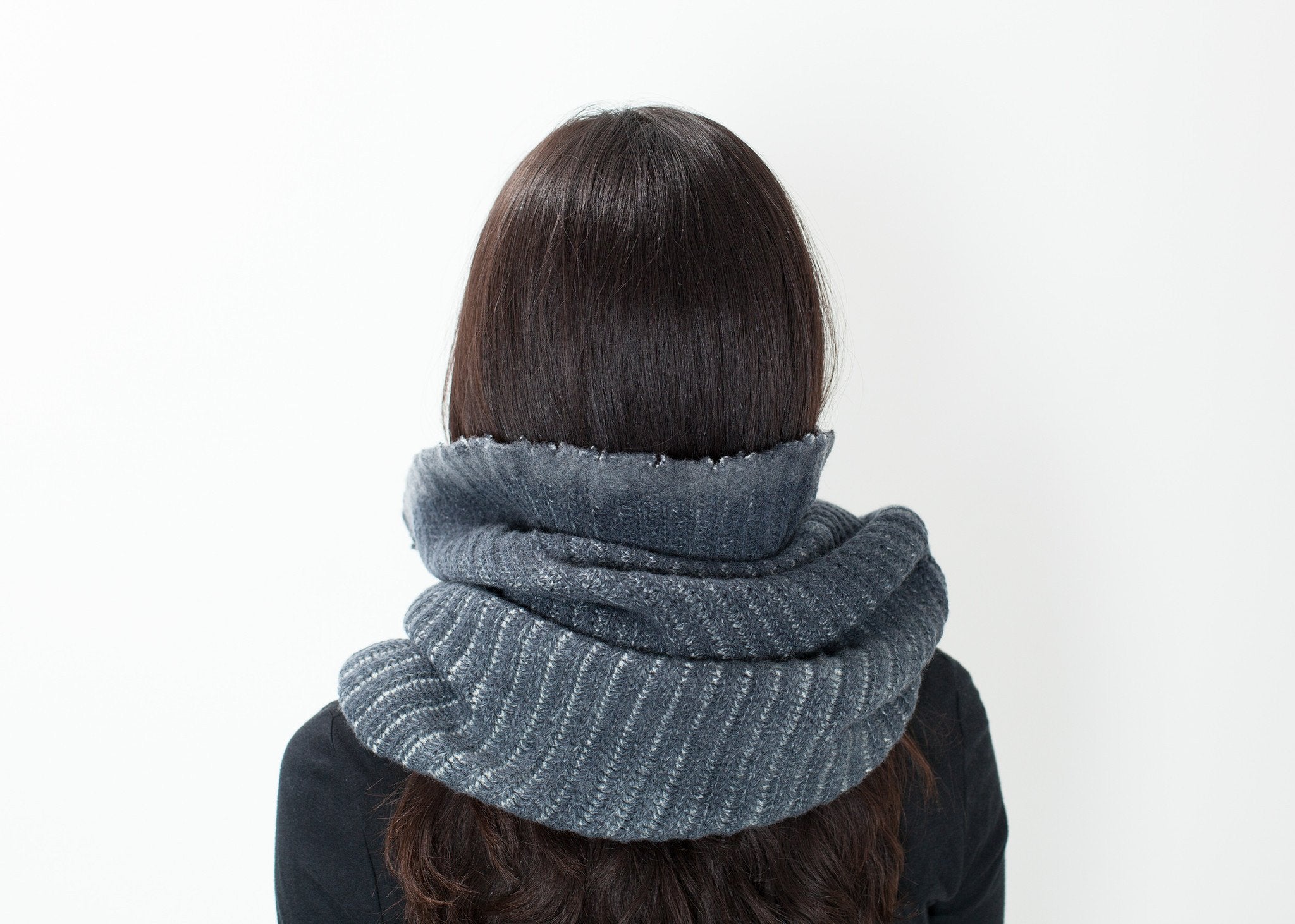 Knit Neck Warmer in Grey|unisex scarves[option1]|[option2]|[option3] - hello