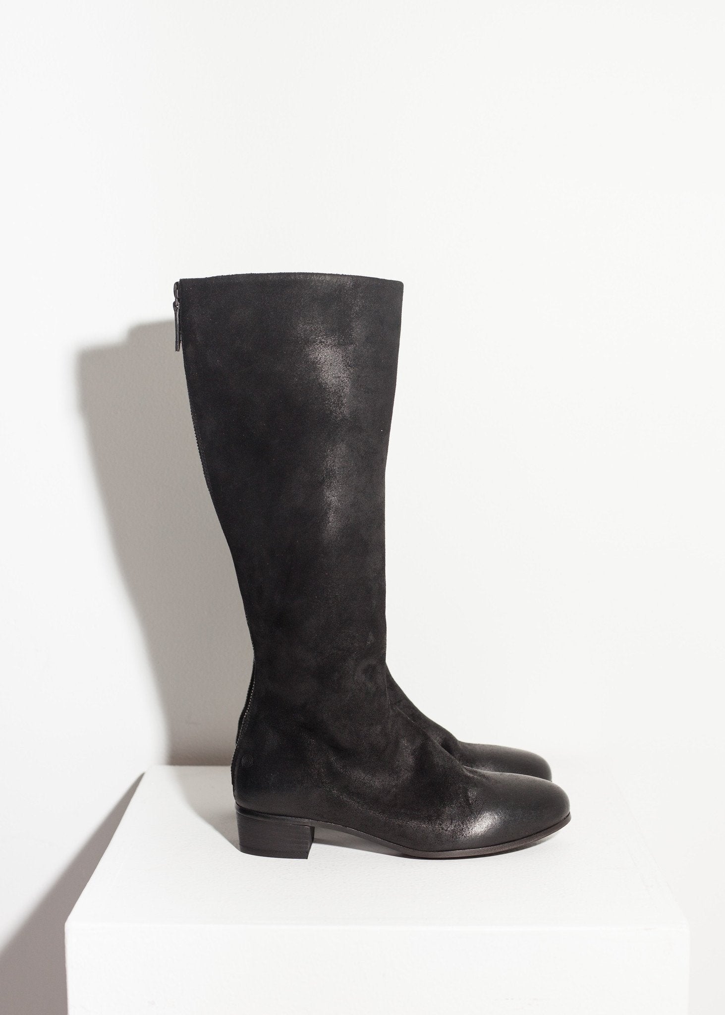 Knee-High Boot in Black|women's shoes[option1]|[option2]|[option3] - hello