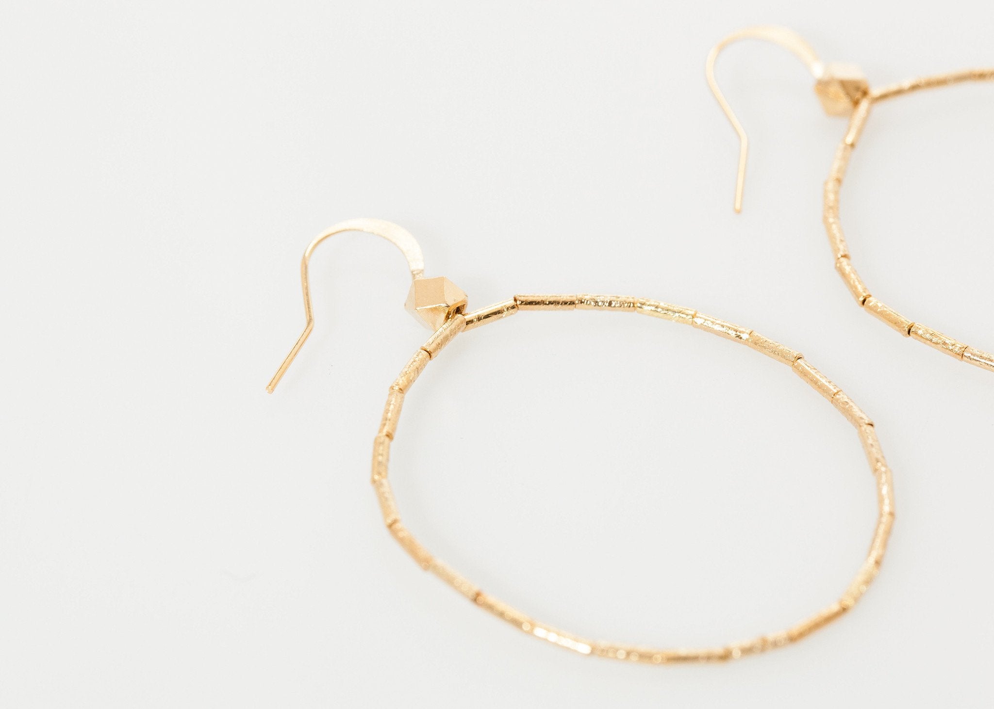 Roberta Hoop Earrings|women's earrings[option1]|[option2]|[option3] - hello