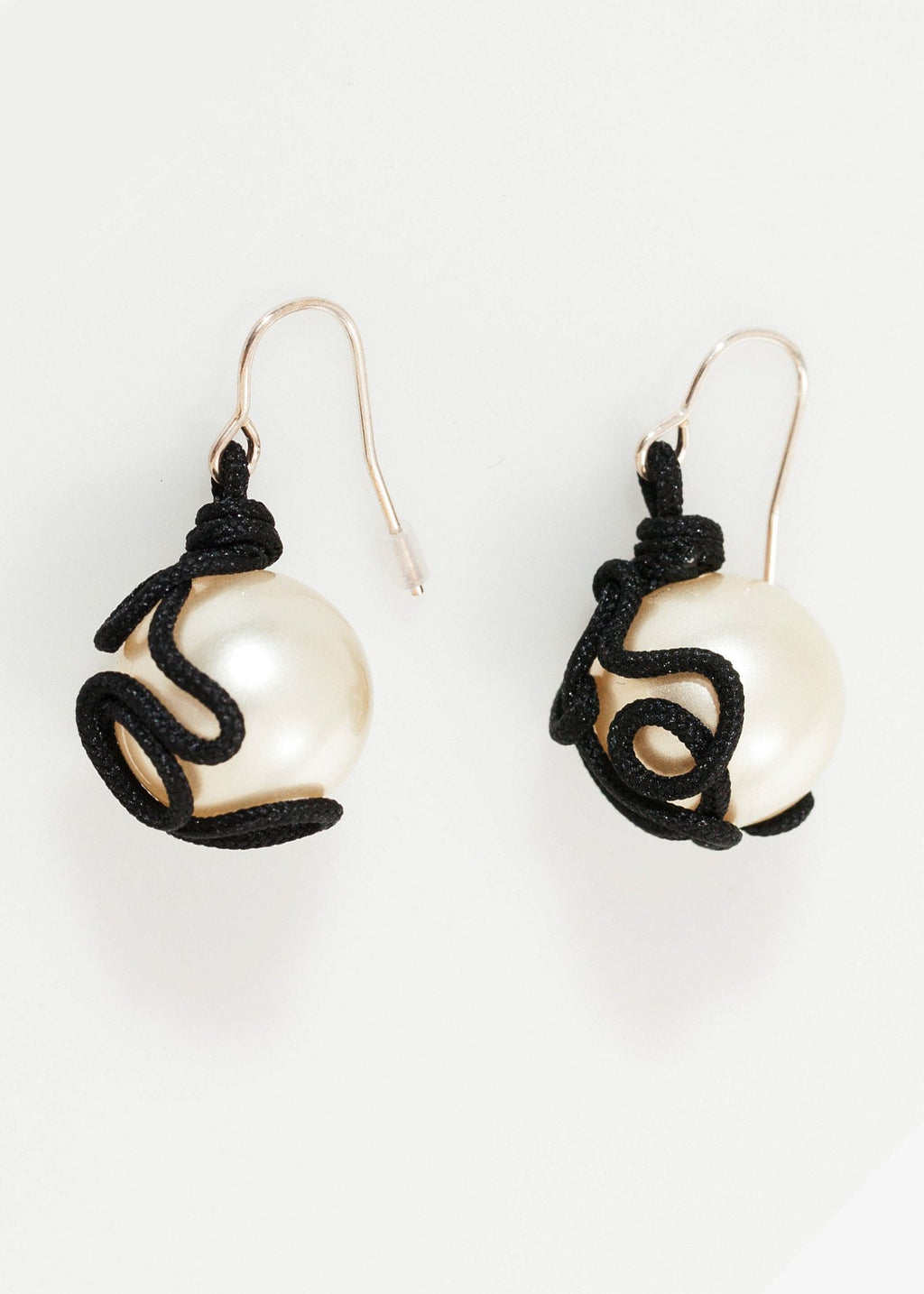 Float Bead Earring in Pearl|women's earrings[option1]|[option2]|[option3] - hello